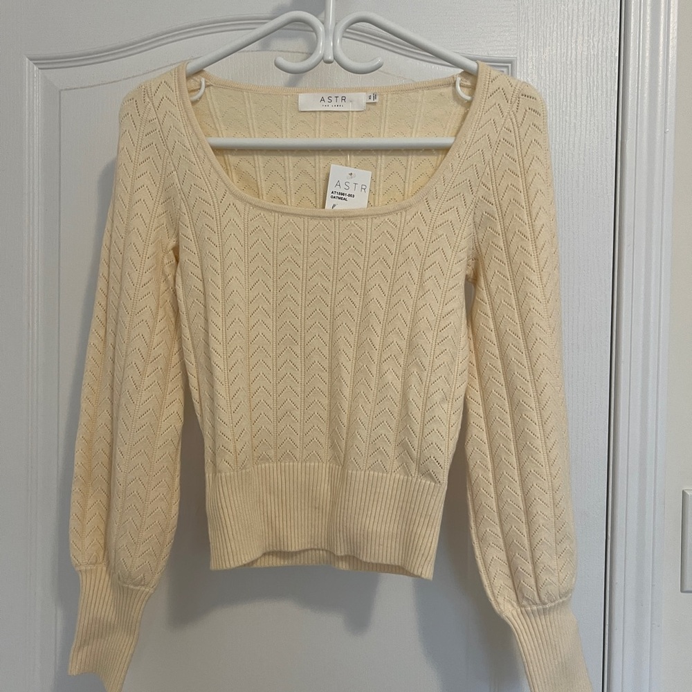 ASTR Women's Square Neck Sweater in Cream XS